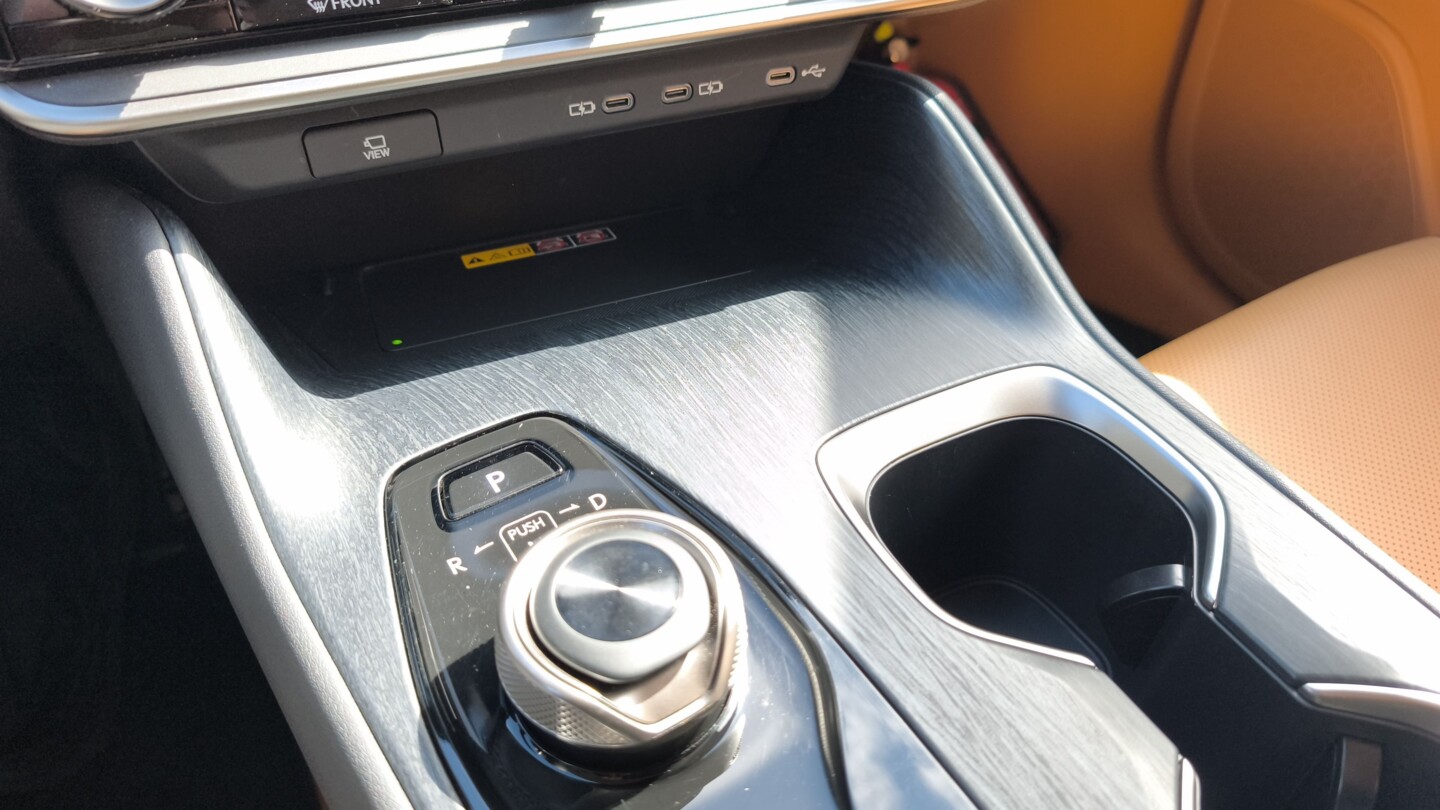 Lexus RZ
